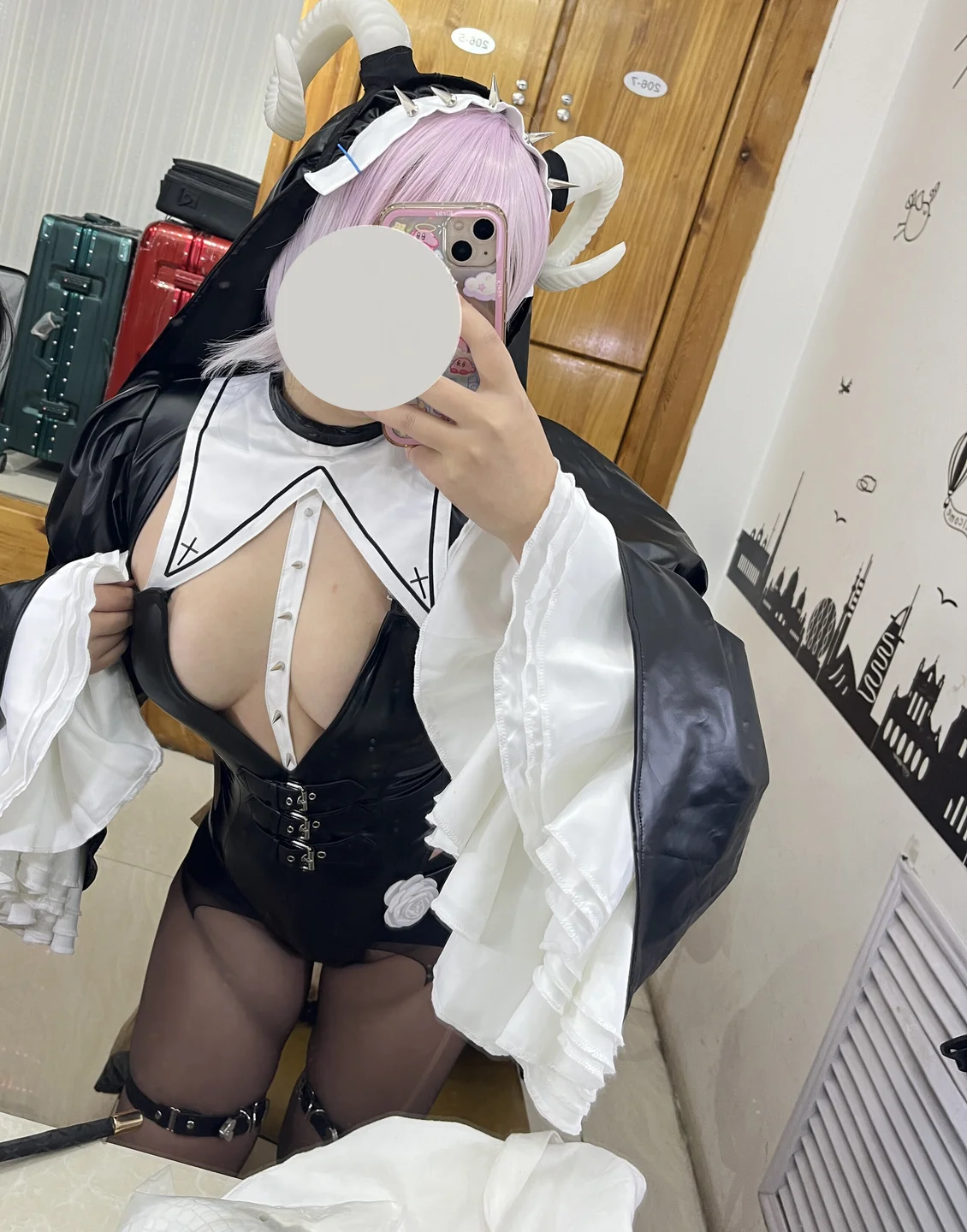 阿半今天很开心_No_049_开裆裤恶魔_75P,2V_136MB tg@simisebaisi 【丝足阁】062.webp